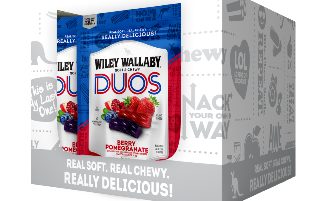 120275 Wiley Wallaby Duos Berry Pomegranate 10 oz Case Angled